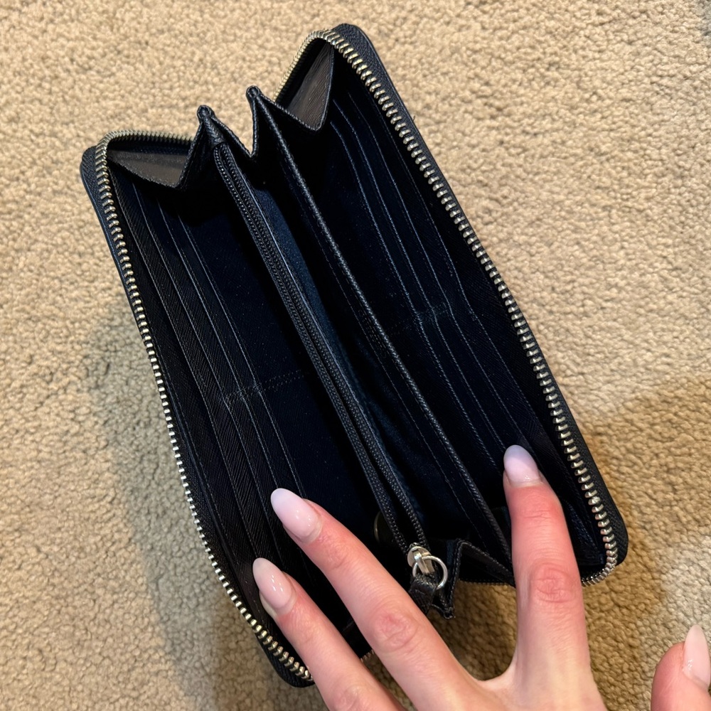 Coach Wallet - Picture 4 of 10
